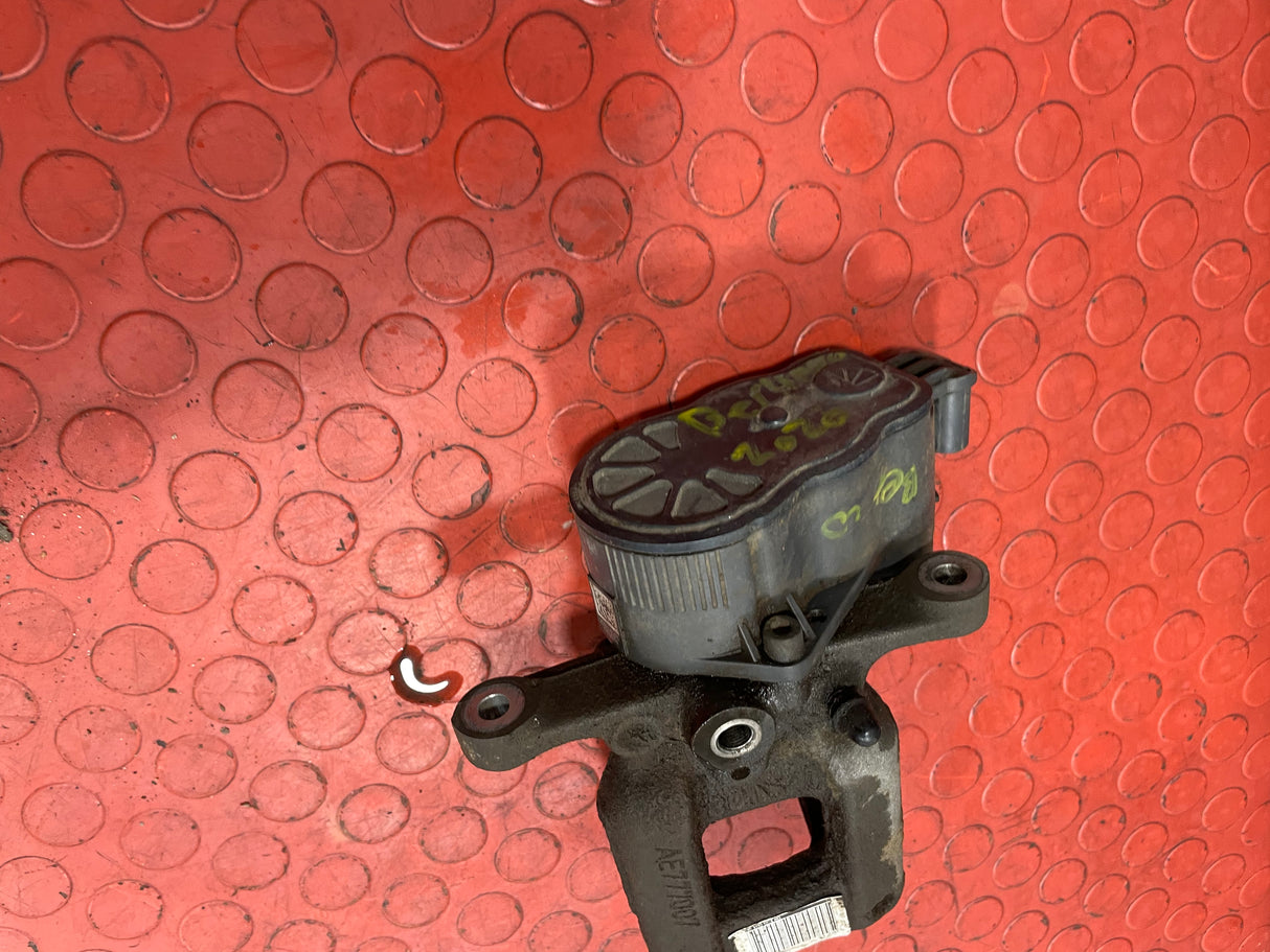 Citroen Berlingo/Peugeot Partner/Vauxhall Combo/Toyota Proace City REAR BRAKE CALIPER (2Pin) Driver's Side 2019-2024 1.5 P/N 9819059480