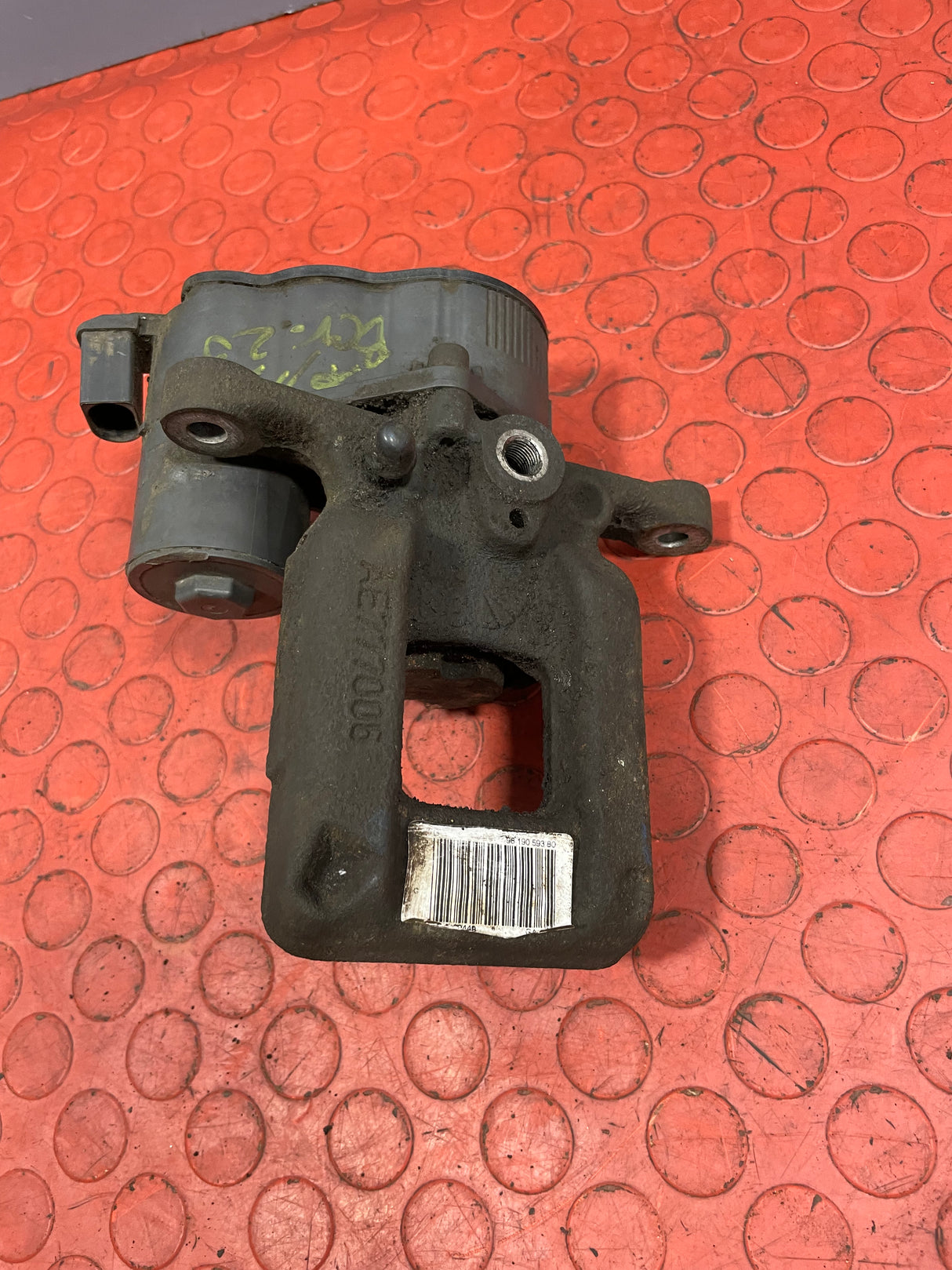 Citroen Berlingo/Peugeot Partner/Vauxhall Combo/Toyota Proace City REAR BRAKE CALIPER (Electric Socket Crack Repaired/2Pin) Passenger's Side 2019-2024 1.5 P/N 9819059380