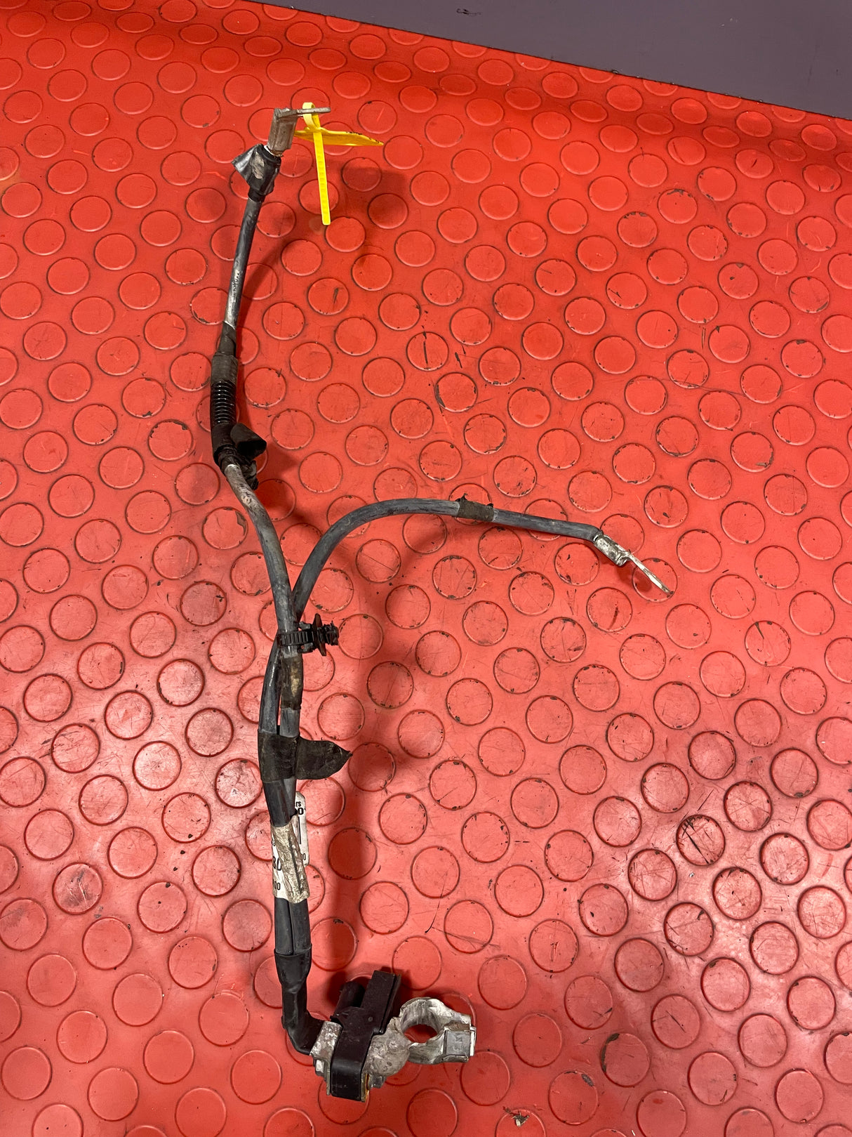 Vauxhall Vivaro/Citroen Dispatch/Peugeot Expert/Toyota Proace/Fiat Scudo NEGATIVE BATTERY TERMINAL w/ CHARGE STATUS MODULE 2016 on P/N 9838238880