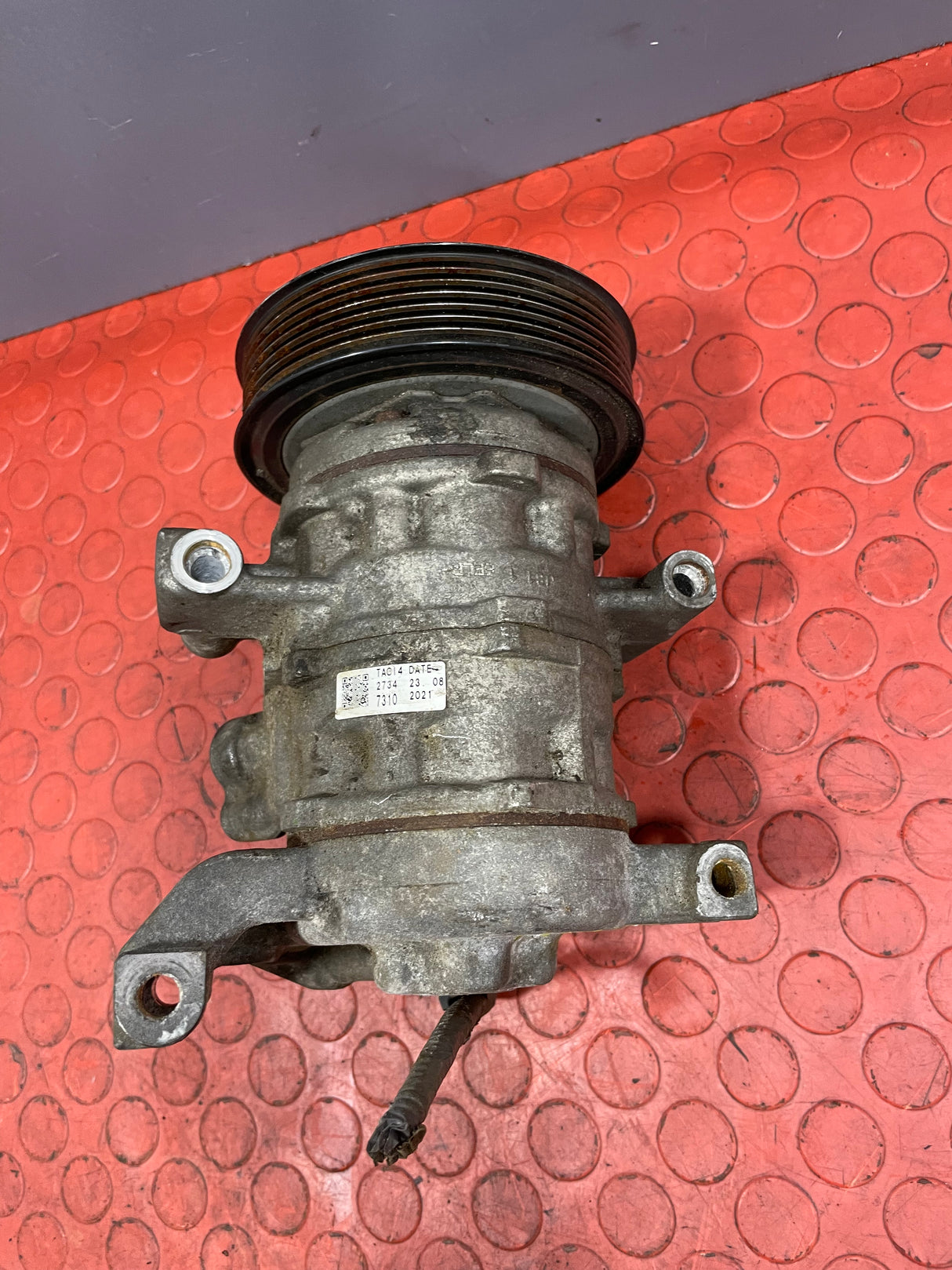 Toyota Hilux Invincible AIR CONDITIONING PUMP / AIRCON COMPRESSOR 2016-2023 DENSO P/N 10SRE11C