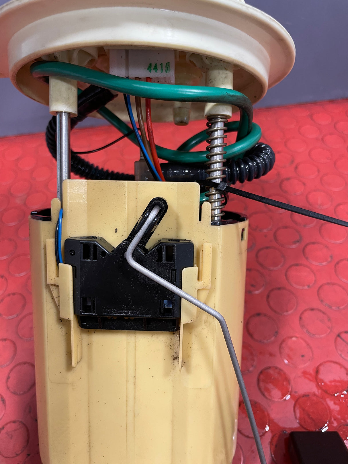 Ford Transit Custom FUEL SENDING UNIT/FUEL PUMP 2.2 FWD 2013-2018 P/N BK219H307BC - 1