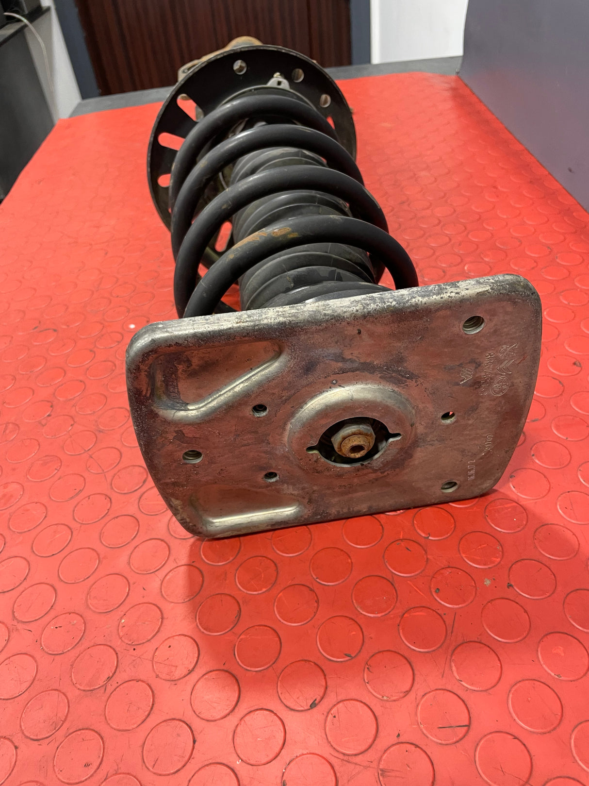 Citroen Dispatch/Vivaro Vauxhall/Peugeot Expert/Toyota Proace/Fiat Scudo COMPLETE FRONT SHOCK ABSORBER DRIVER'S SIDE O/S 1.6 2016 P/N 9821596680