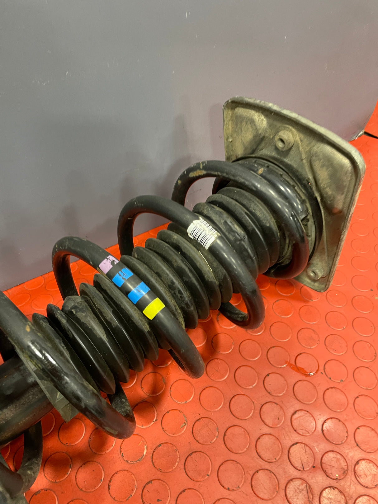 Citroen Dispatch/Vivaro Vauxhall/Peugeot Expert/Toyota Proace/Fiat Scudo COMPLETE FRONT SHOCK ABSORBER DRIVER'S SIDE O/S 1.6 2016 P/N 9821596680