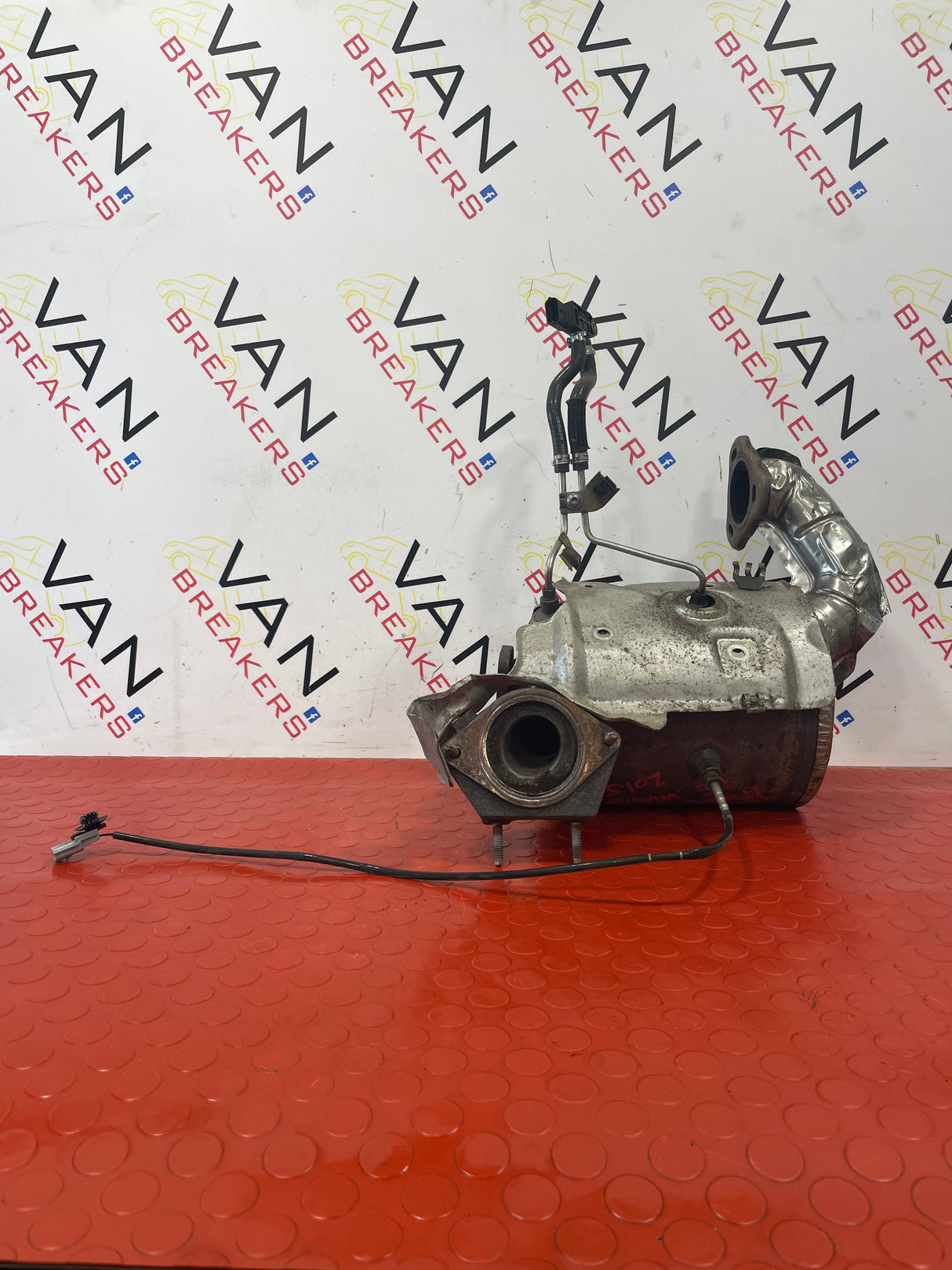 Renault Trafic/ Vauxhall Vivaro 1.6 CATALYTIC CONVERTER DPF 2014-2017 P/N 1057582X