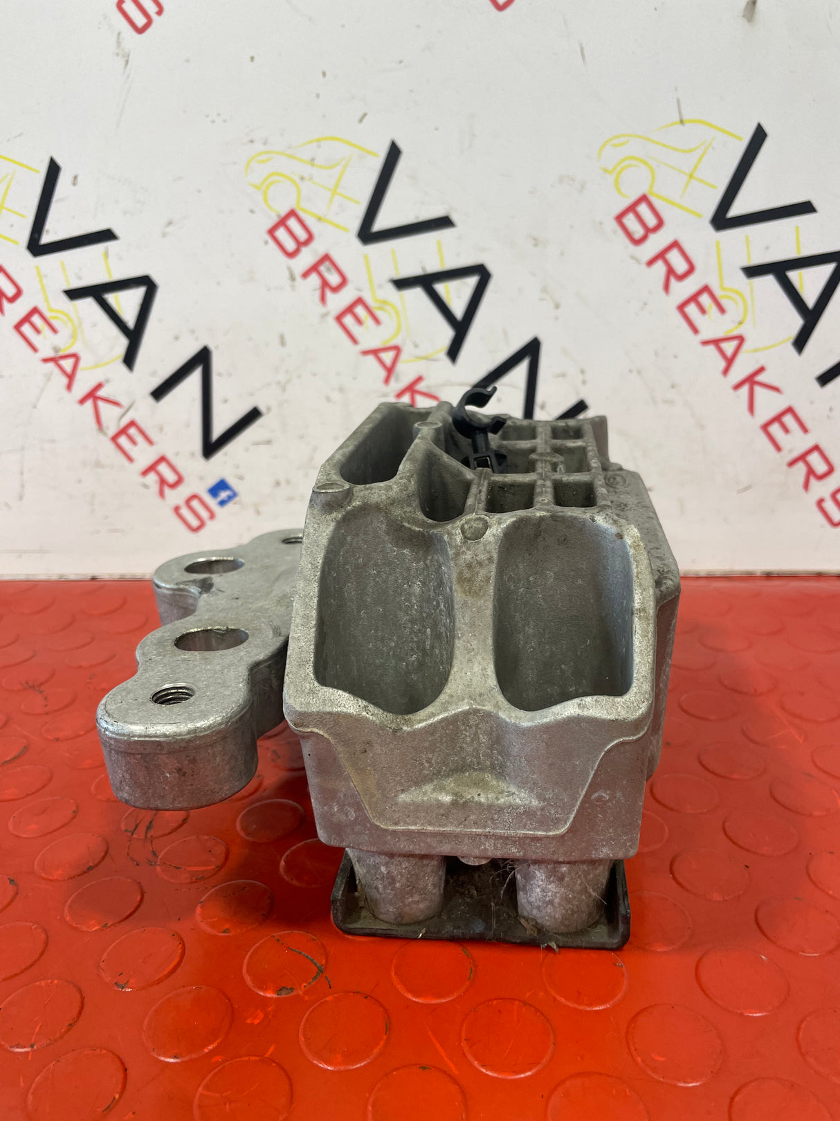 Ford Transit Custom 2.0 ENGINE MOUNT 2017-2023 P/N GK217M124AF