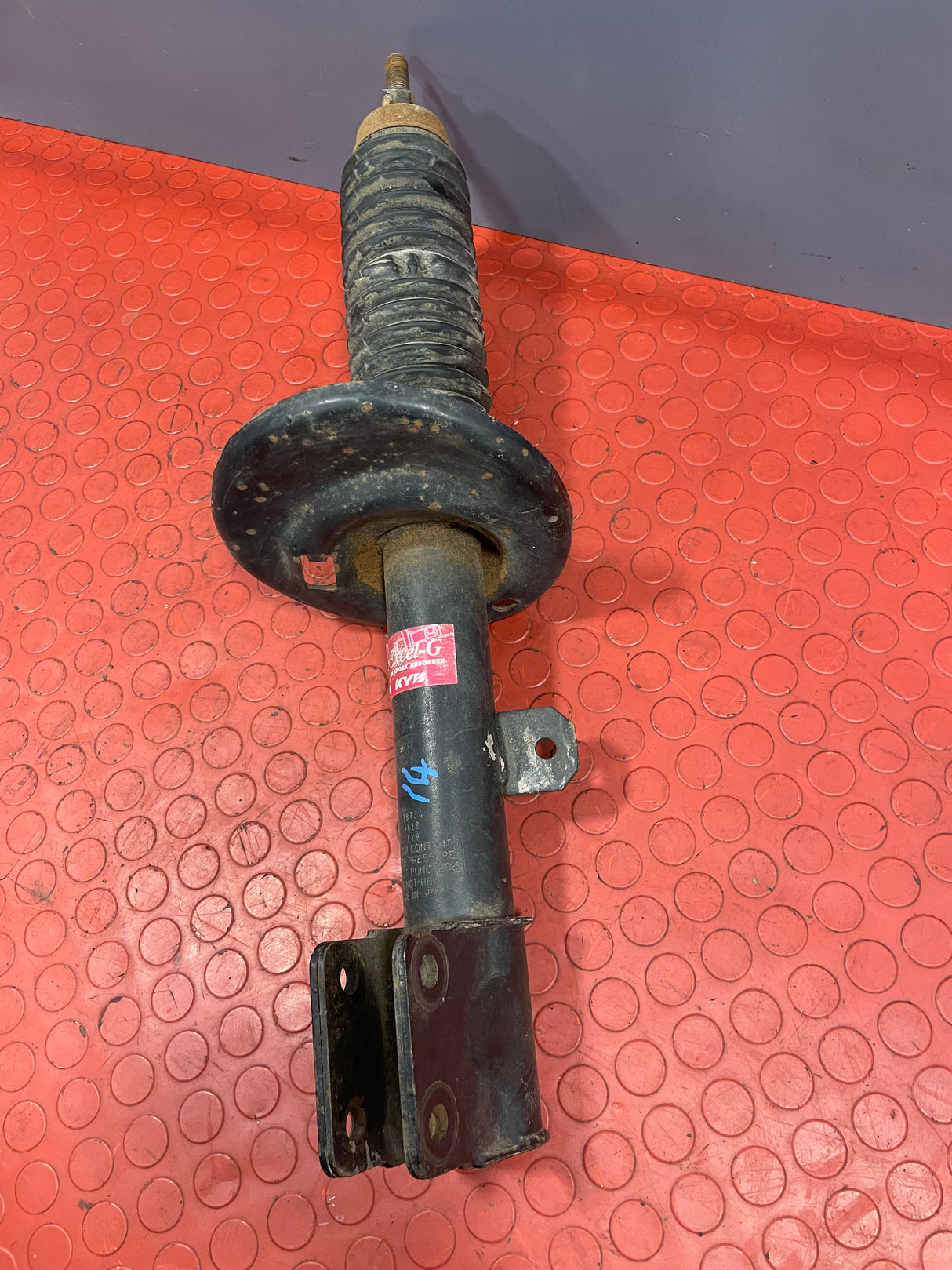 Citroen Berlingo/Peugeot Partner KYB FRONT SHOCK ABSORBER ONLY (w/o Spring) PASSENGER'S SIDE LH 2008-2018 P/N 9684108680 - 3