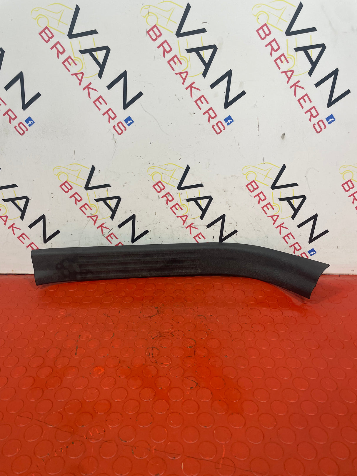 Nissan Navara P/S REAR DOOR KICK PLATE 2015-2024 P/N 769B74KJ1A