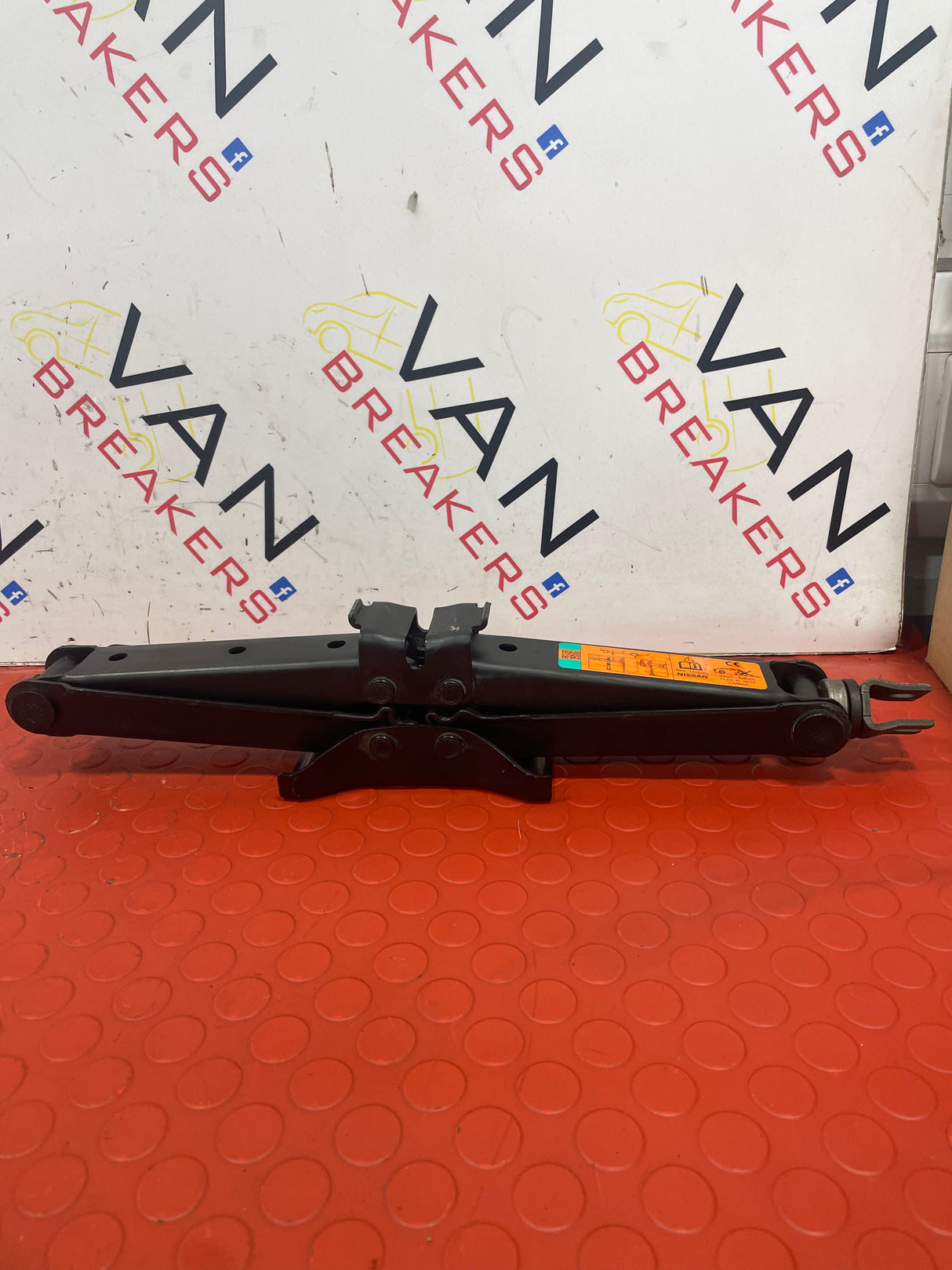 Nissan Navara LIFTING JACK 2015-2024 P/N 995505JL0A