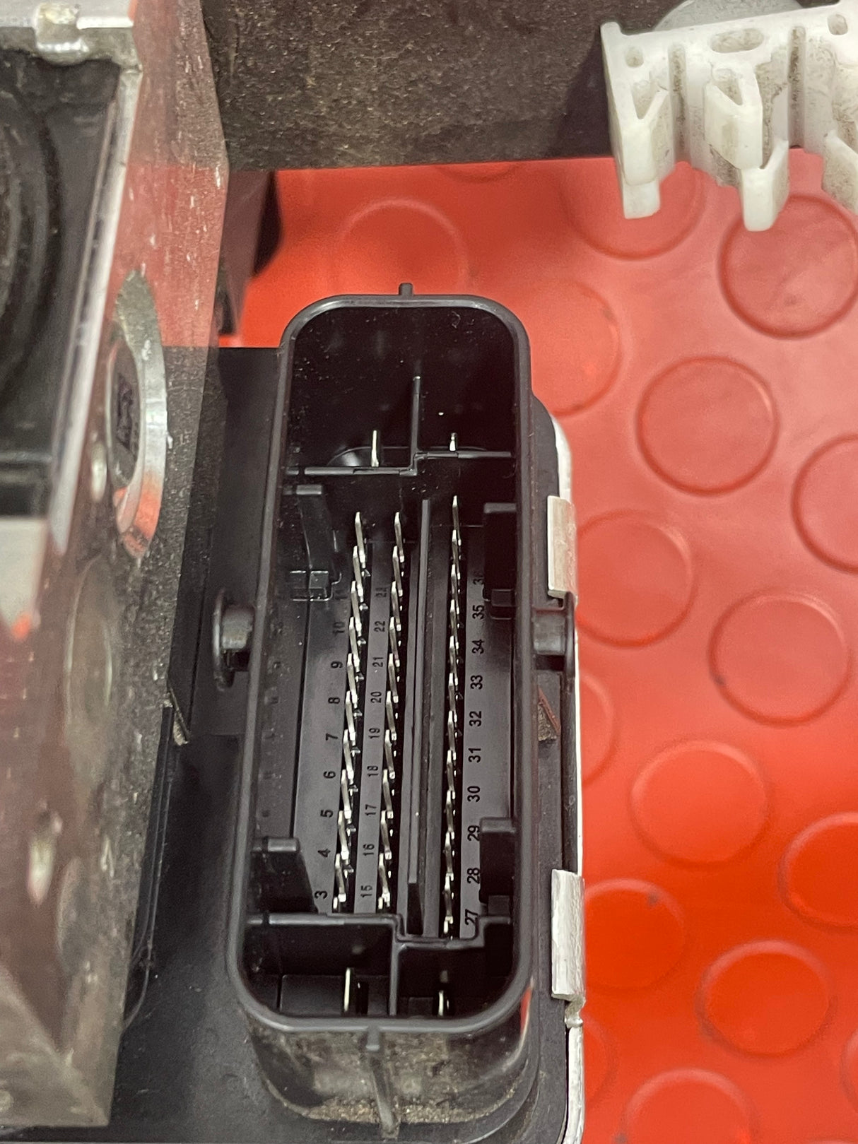 Nissan Navara 2.3 ABS PUMP 2015-2024 P/N 476605JU0A