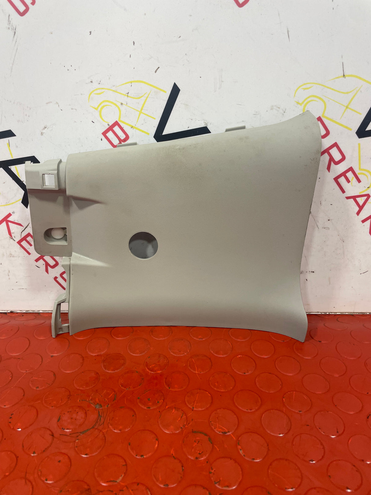 Nissan Navara D/S REAR PILLAR TRIM 2015-2024 P/N 769364KJ2A
