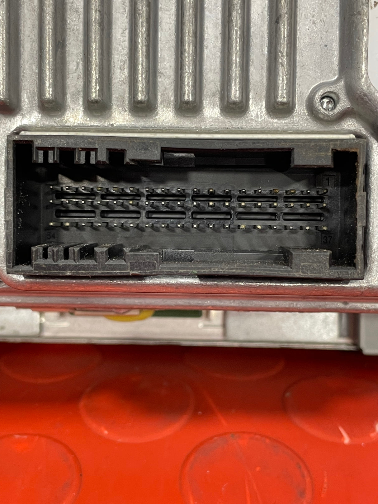 Ford Ranger GPS NAVIGATION CONTROL UNIT 2022 (SMALL MARK ON SCREEN. SEE PICTURES) RADIO P/N MB3T14G370MGC