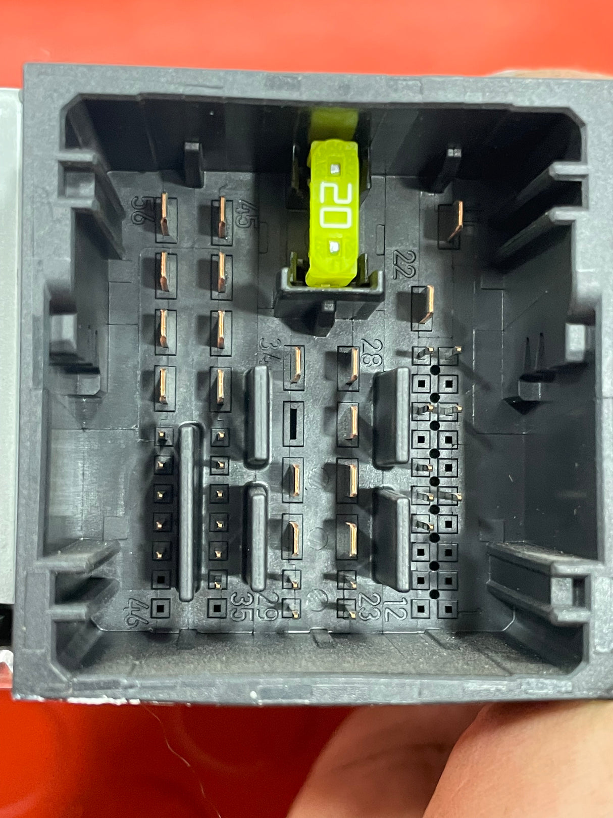 Citroen Dispatch/Peugeot Expert/Vauxhall Vivaro/Toyota Proace MULTI FUNCTION RADIO AUDIO AND SAT NAV DISPLAY WITH SURROUND AND HEAD UNIT 2016-2024 P/N 9831665880 9834032980