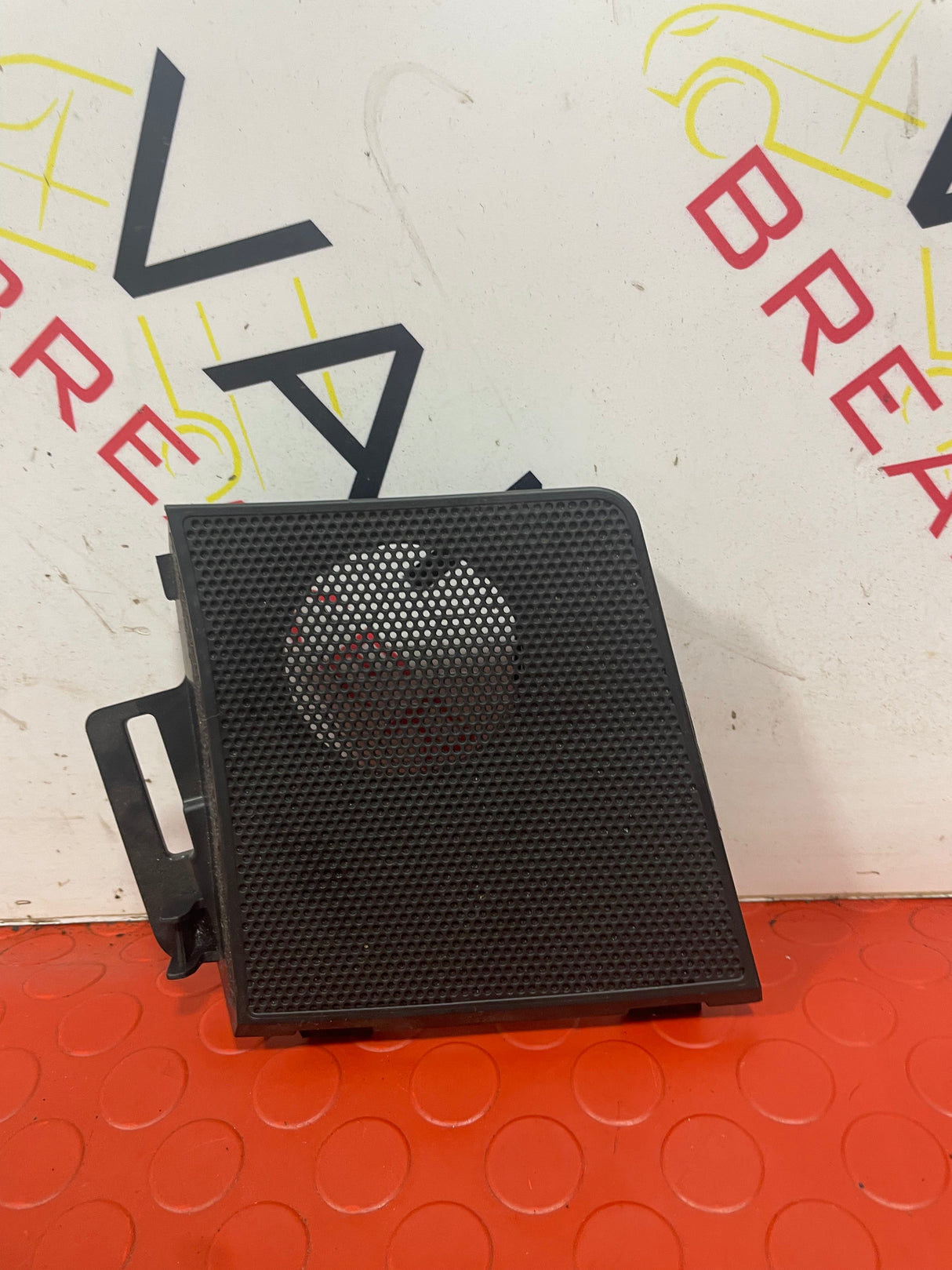 Nissan Navara D/S SIDE SPEAKER COVER 2015-2024 P/N 281764KJ0A
