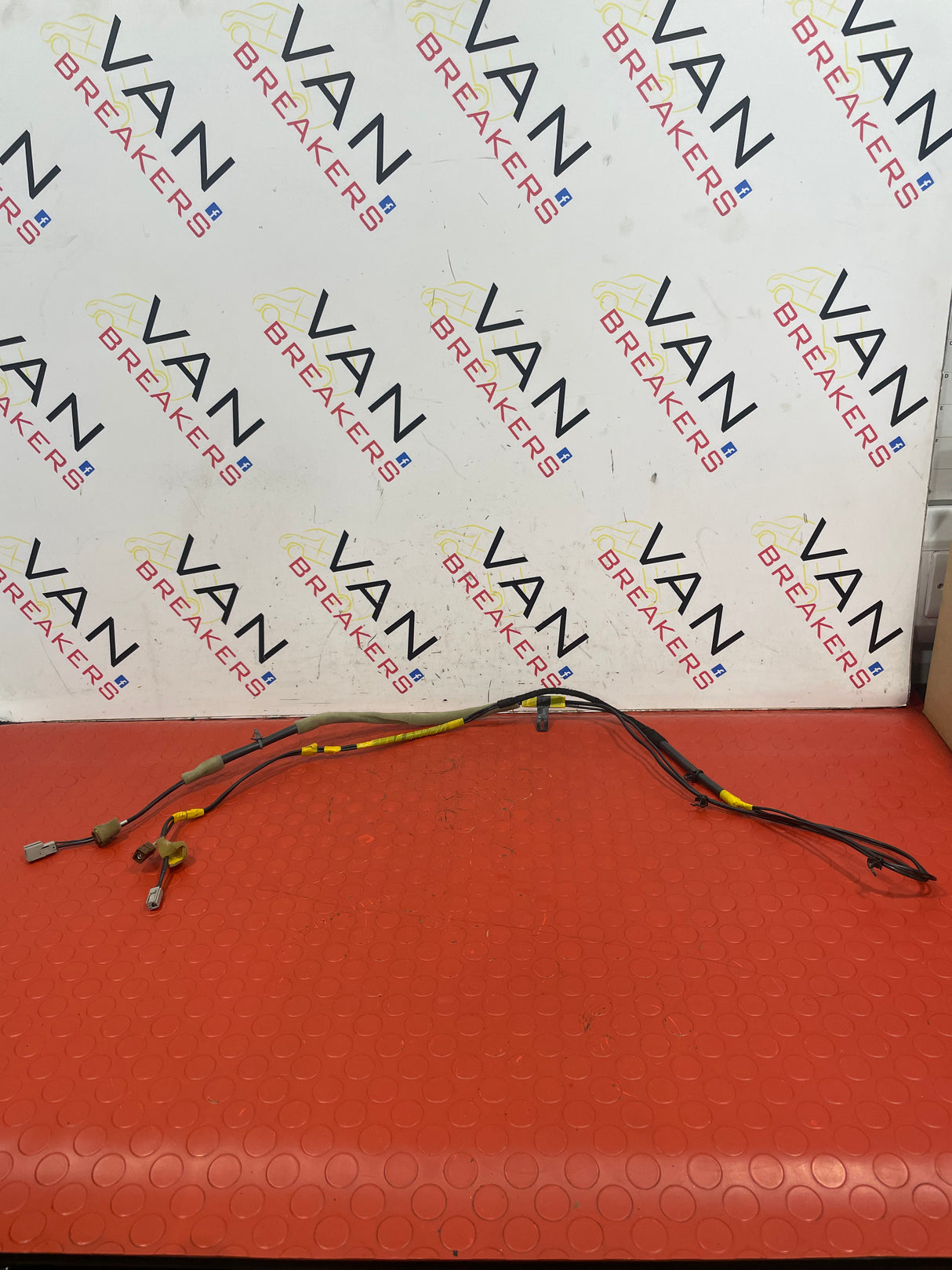 Nissan Navara ANTENNA FEED CABLES 2015-2024 P/N 28243EB410