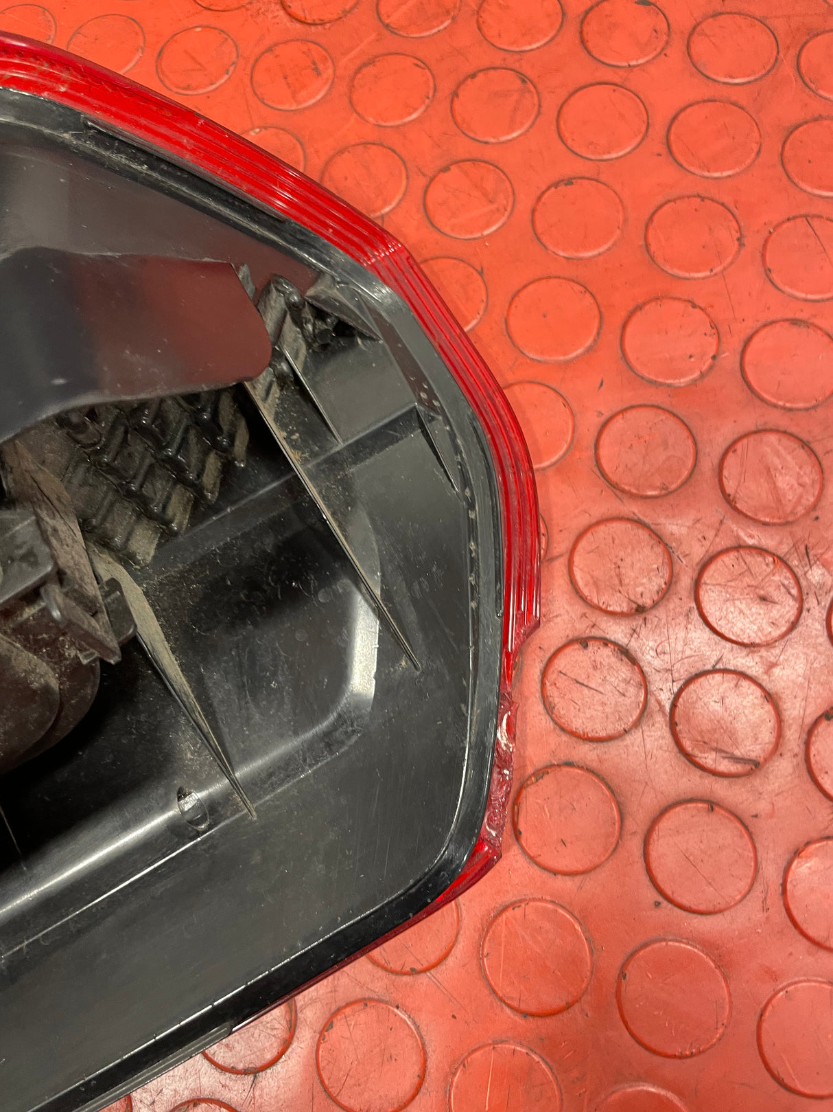 Ford Transit TAILLIGHT Mk8 (Slight Lense Damage) Passenger's Side 2016-2023 P/N BK3113405AG