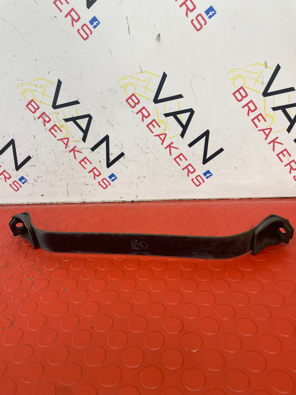 Nissan Navara FUEL TANK STRAP 2015-2024 P/N 17406EA000