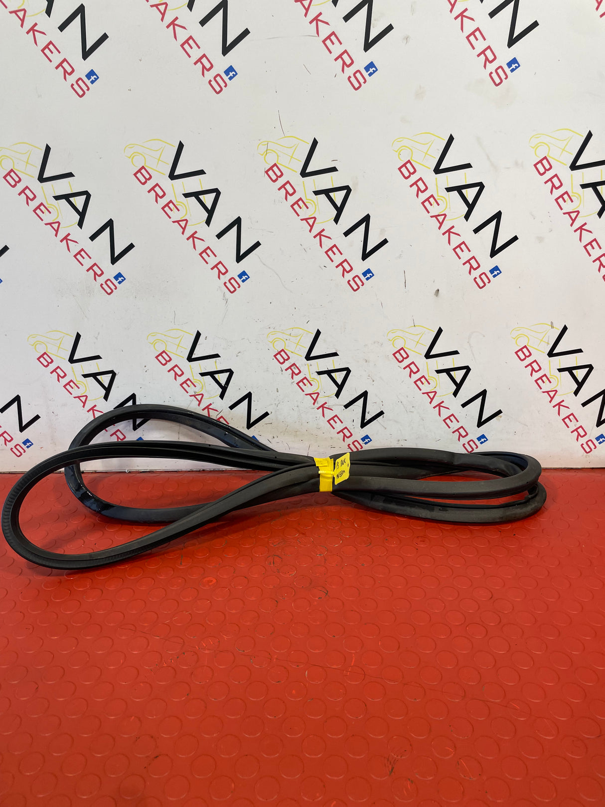 Nissan Navara P/S REAR DOOR RUBBER SEALS P/N 769244JG0A