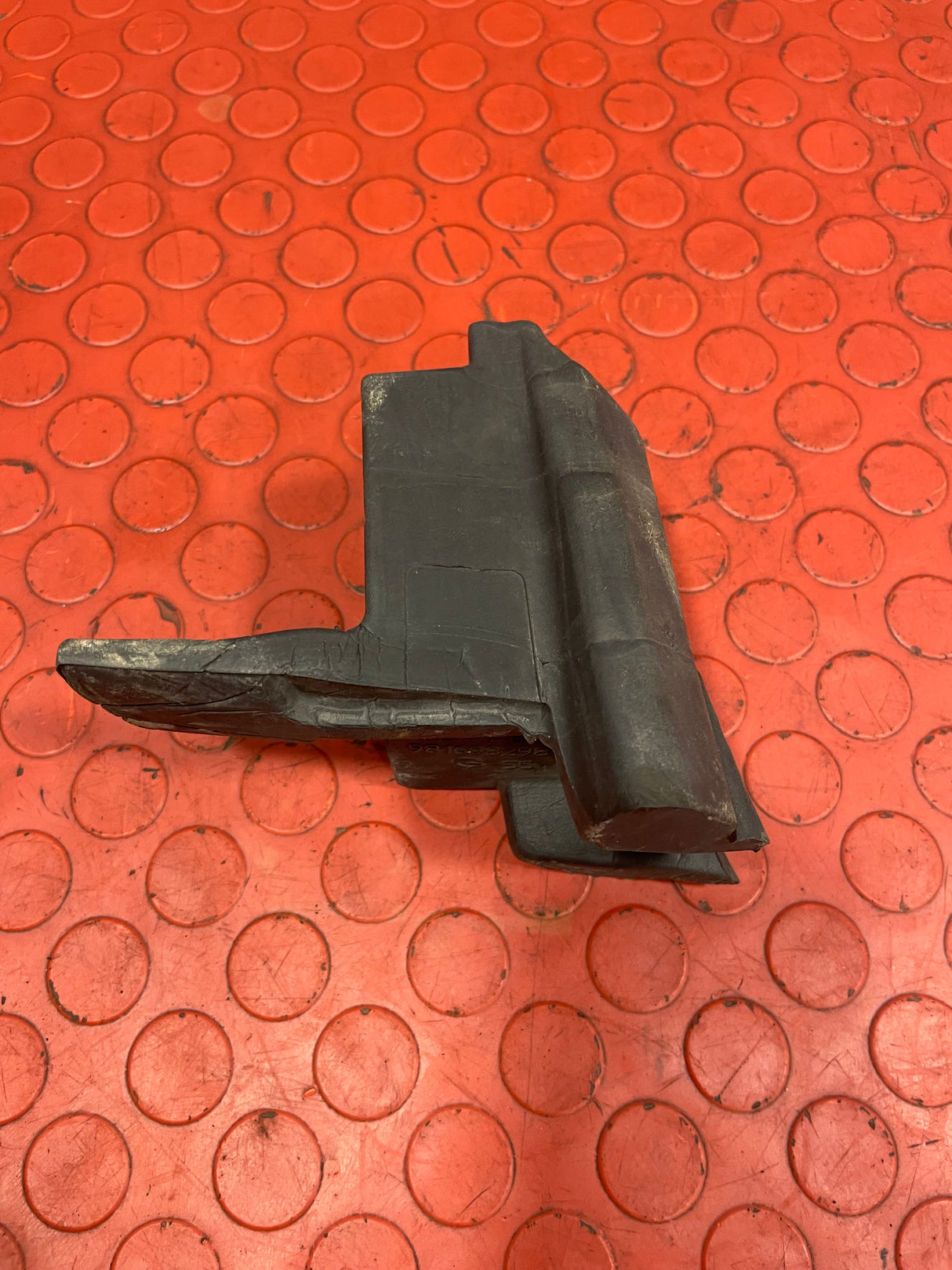 Citroen Berlingo/Peugeot Partner WINDSCREEN MOLDING FOAM Left Side P/N 9816982980