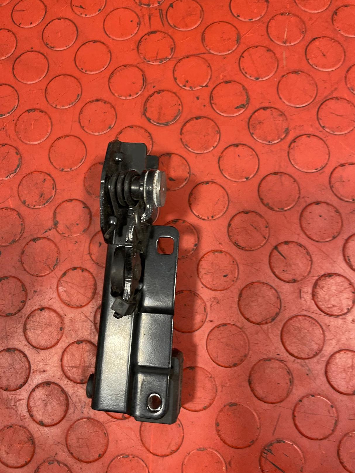 Citroen Berlingo/Peugeot Partner/Vauxhall Combo/Toyota ProAce City SLIDING DOOR RAIL passenger's Side P/N 9817813180