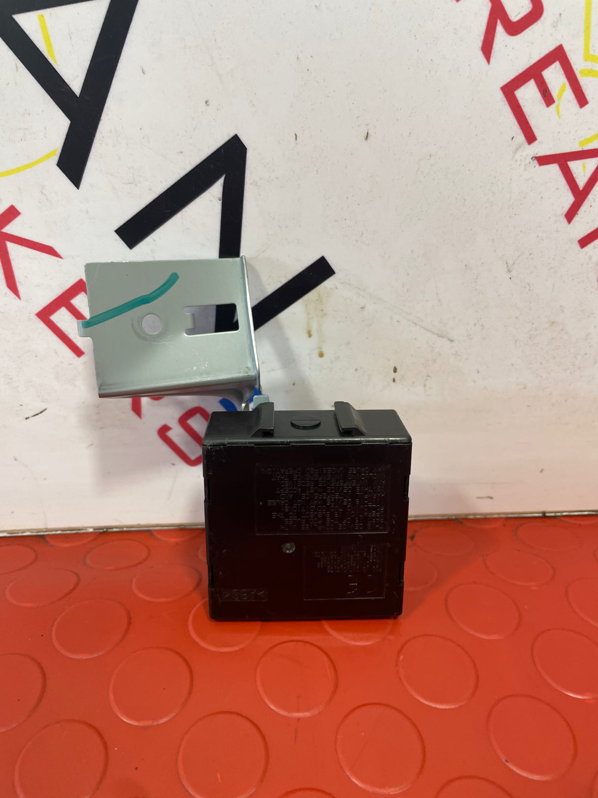 Nissan Navara RECEIVER ECU MODULE 2015-2024 P/N WC1G0063A