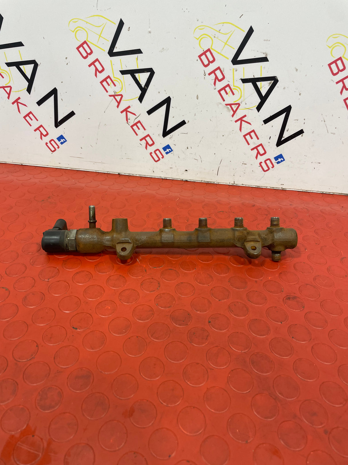 Ford Transit Custom FUEL RAIL MK8 2020-2024 2.0 P/N HG9Q9D280AA