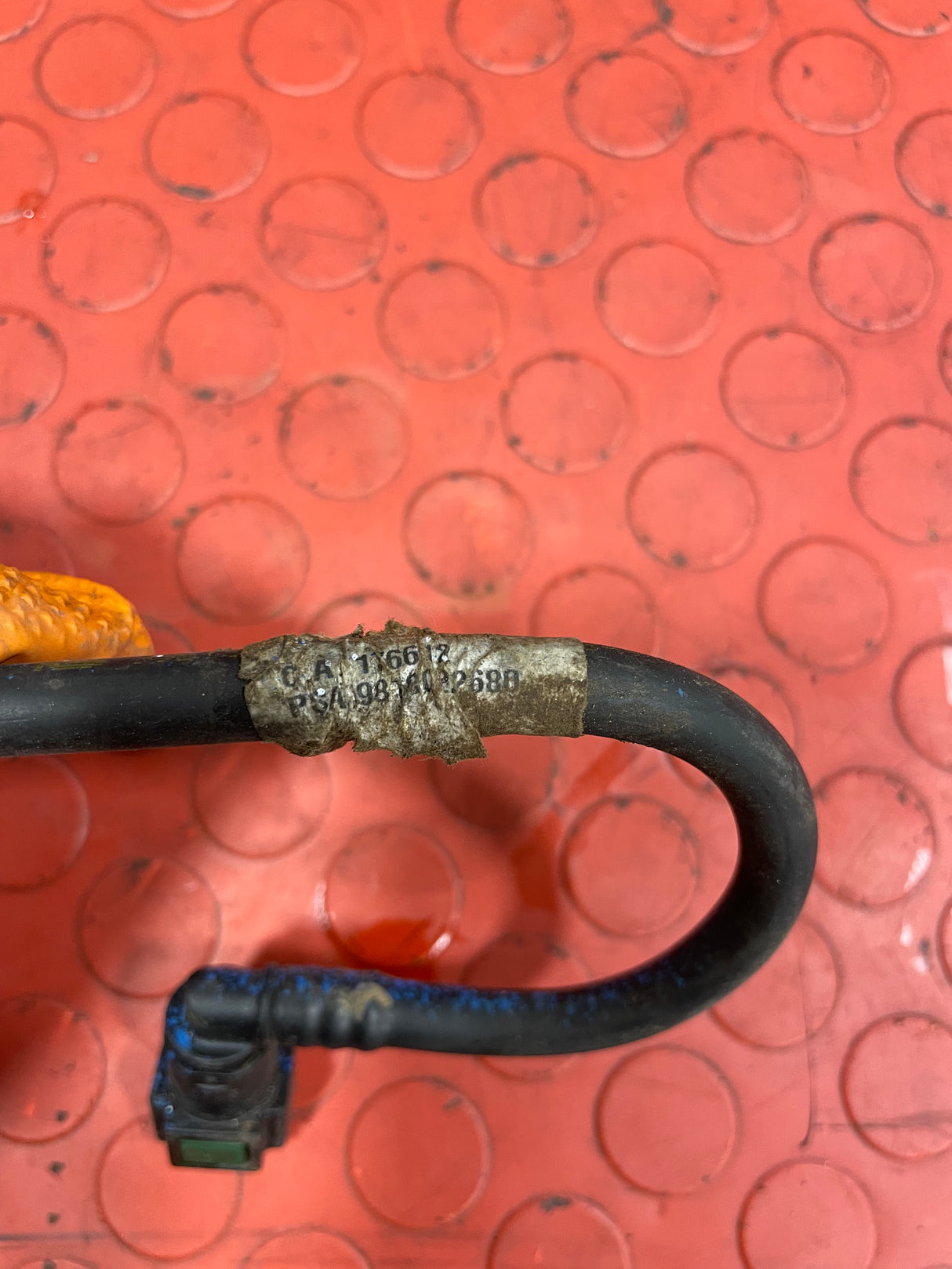 Citroen Berlingo/Peugeot Partner/Toyota Proace City/Vauxhall Combo BRAKE SERVO VACUUM PIPE / LOW PRESSURE LINE SENSOR PIPE 2019-2024 P/N 9818022680