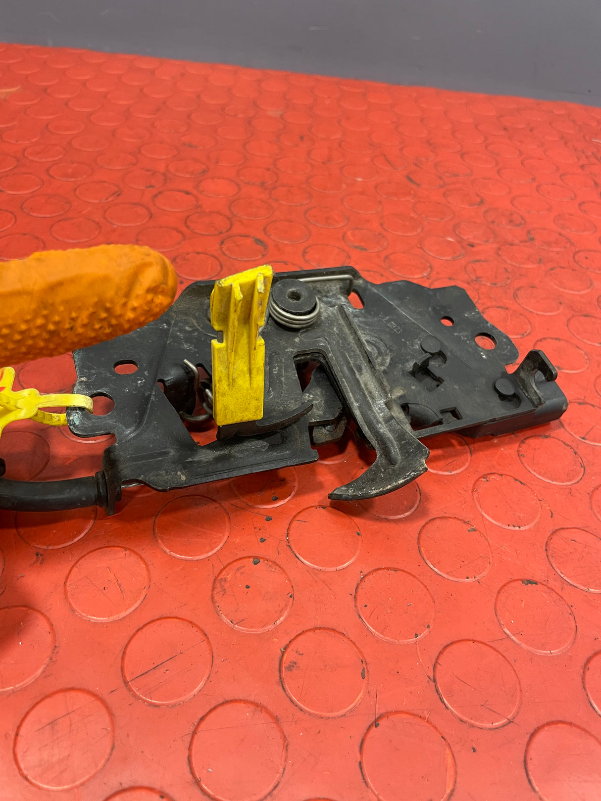 Ford Transit Custom BONNET LATCH MECHANISM & CABLE 2016-2023 (cut in the lever-see photos please) P/N JK2116A665AD / JK2116D662AA