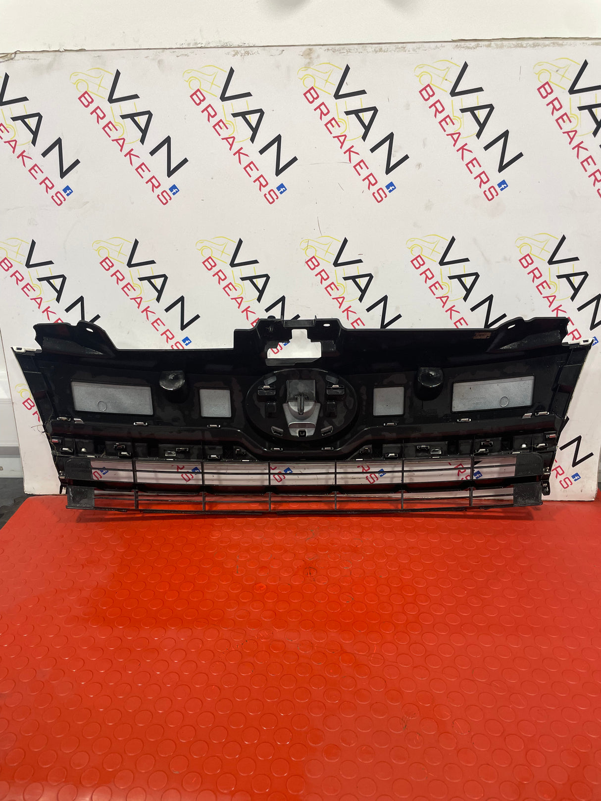 Toyota Proace FRONT GRILL WHITE 2013-2016 P/N 9806434177