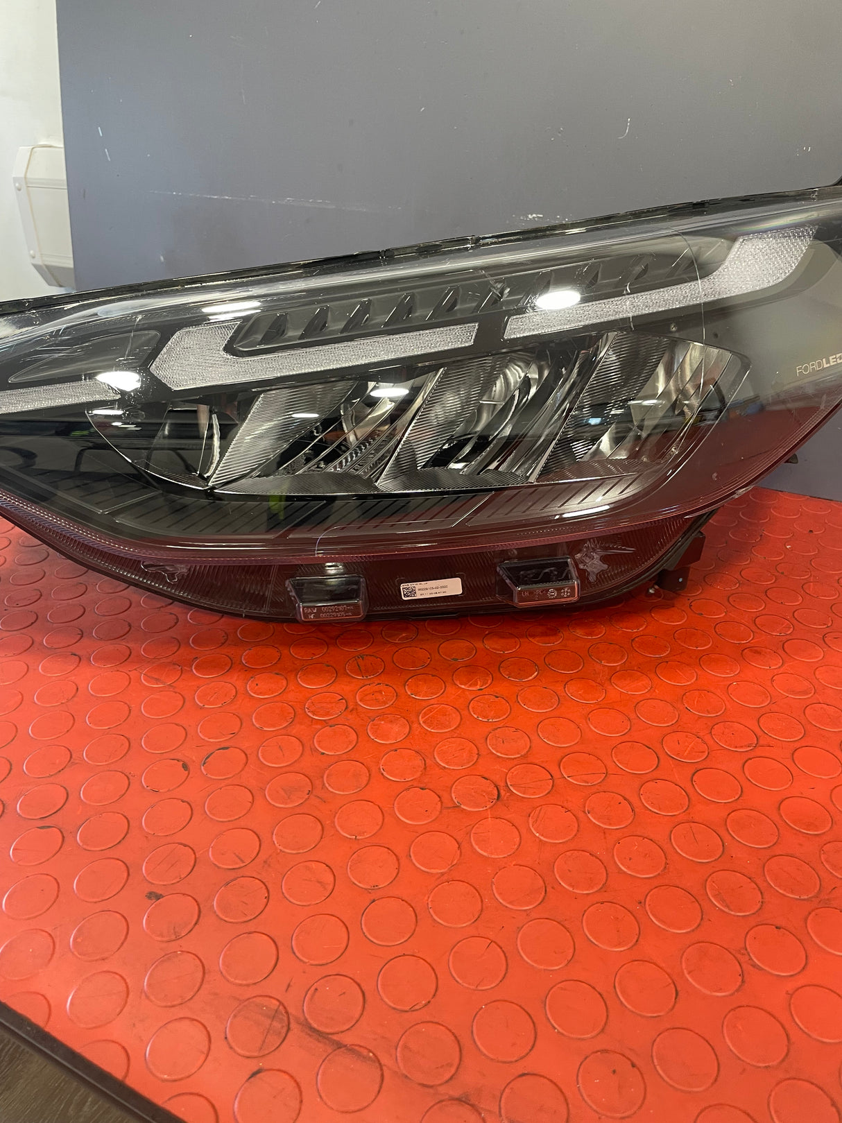 Ford Transit Custom PASSENGER's SIDE LED HEADLIGHT LH 2024 P/N PZ3113E015DB