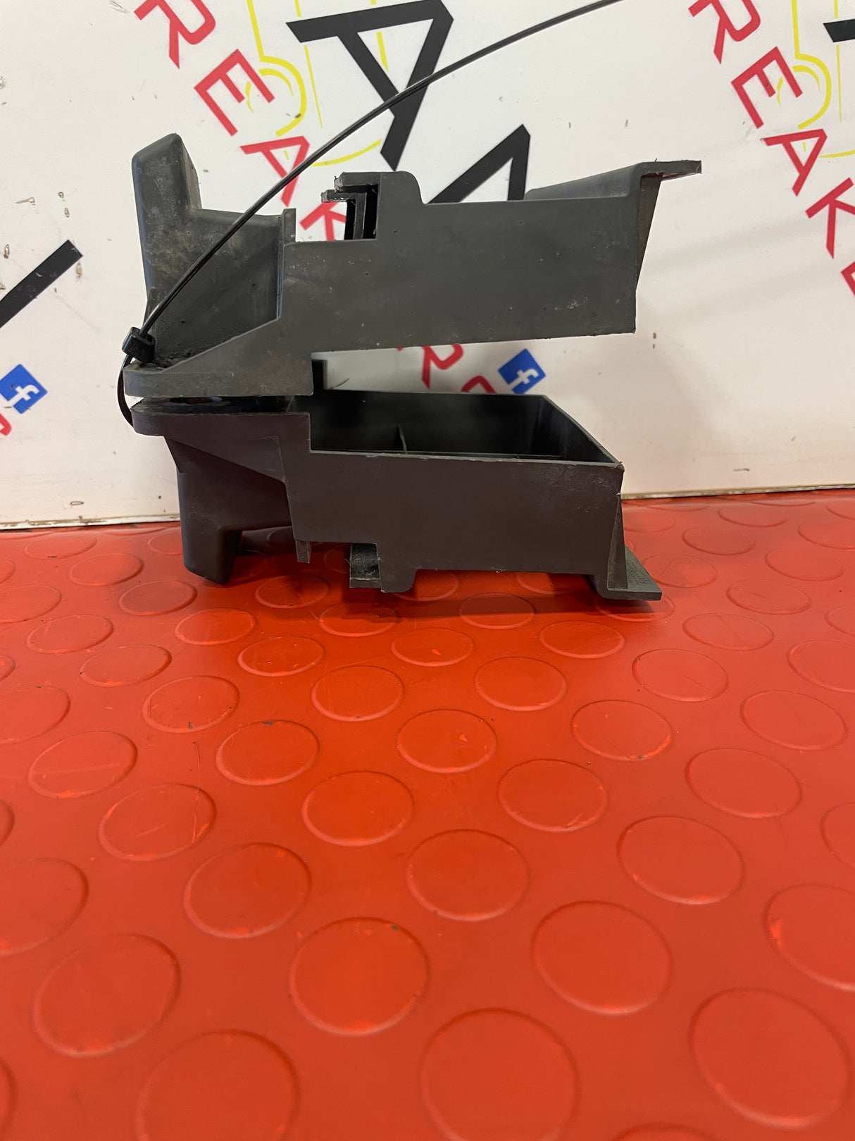 Mercedes Sprinter 906 FRONT BUMPER BRACKETS 2011 P/N A9066850263 A