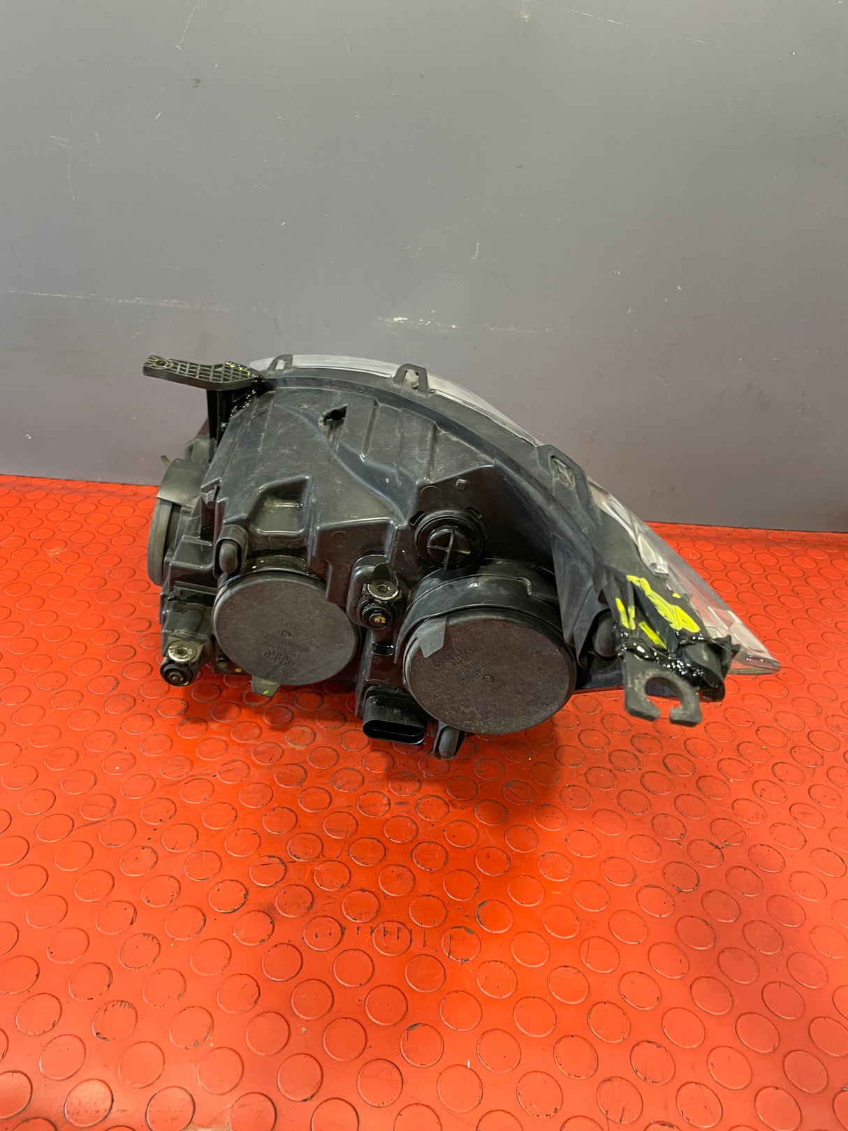 Ford Transit Custom HEADLIGHT ASSEMBLY (Repaired Mounting Point) Driver's Side 2013-2016 P/N BK2113D152B - 2