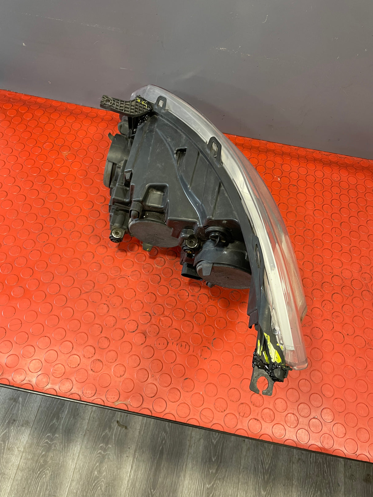 Ford Transit Custom HEADLIGHT ASSEMBLY (Repaired Mounting Point) Driver's Side 2013-2016 P/N BK2113D152B - 2