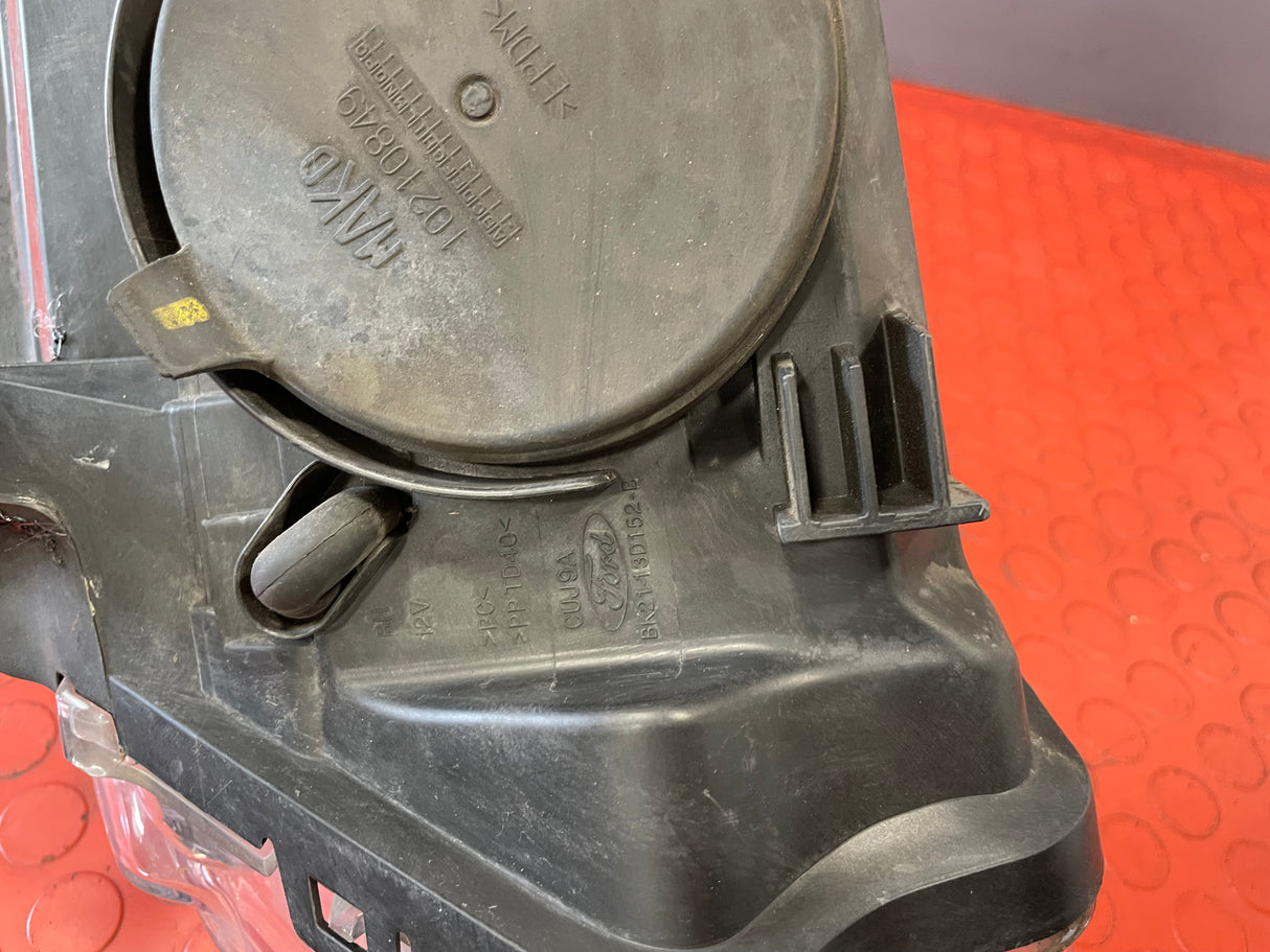 Ford Transit Custom HEADLIGHT ASSEMBLY (Repaired Mounting Point) Driver's Side 2013-2016 P/N BK2113D152B - 2