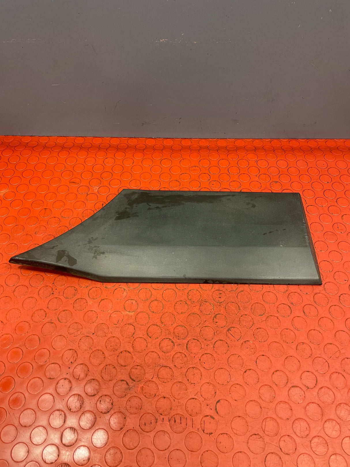 Volkswagen Crafter WHEEL ARCH TRIM MOULDING 2009 Rear Passenger's Side P/N A9066901362