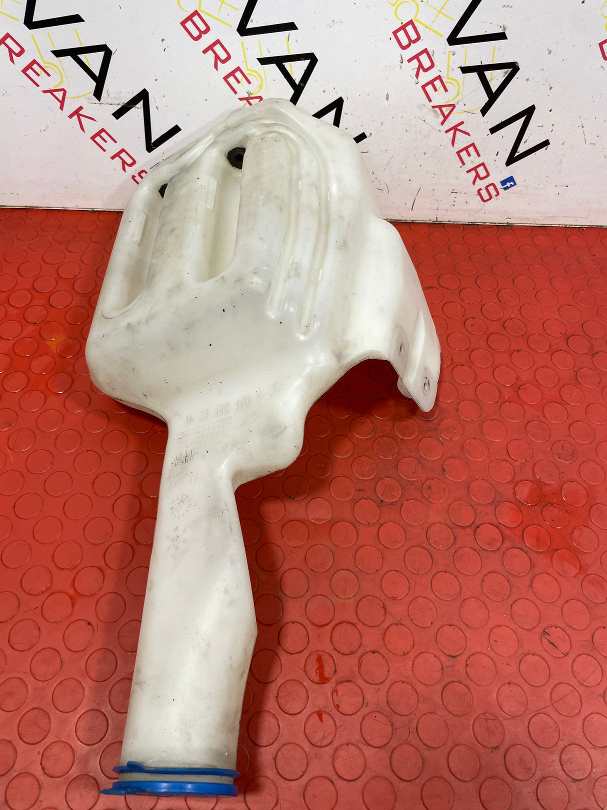 Mercedes Sprinter WASHER BOTTLE (NO PUMP) 2006-2018 P/N A9068690220