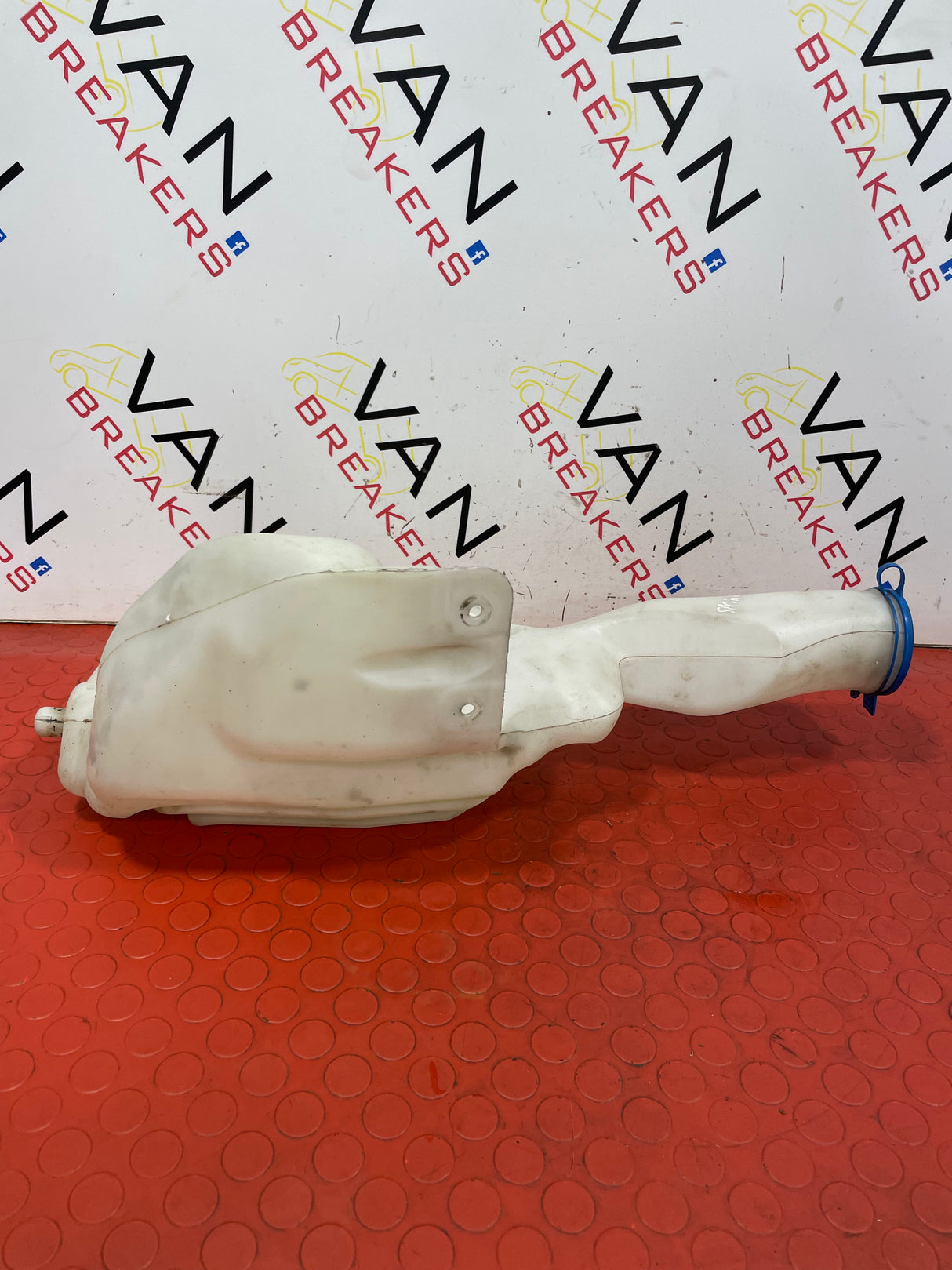 Mercedes Sprinter WASHER BOTTLE (NO PUMP) 2006-2018 P/N A9068690220