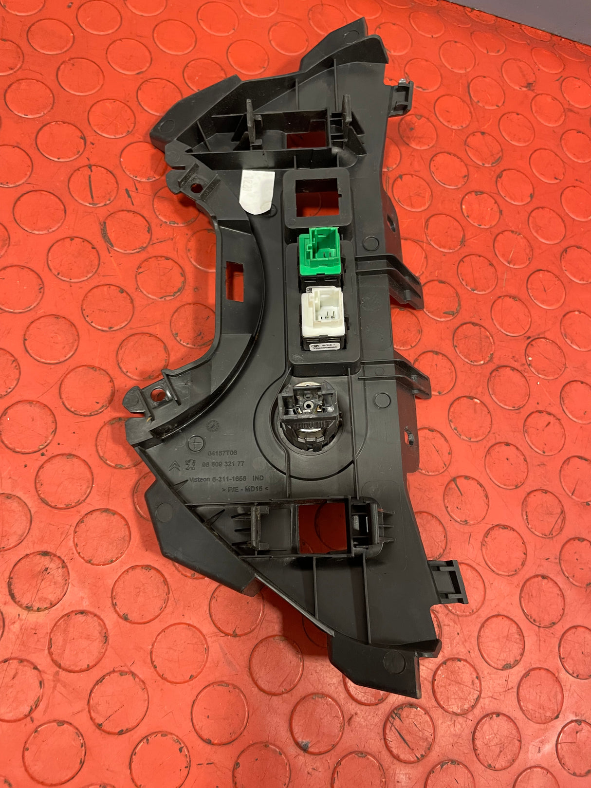 Citroen Berlingo/Peugeot Partner WINDOW SWITCH/LOCKING CONTROL PANEL (incomplete button) 2008-2018 P/N 9680932177 - 2