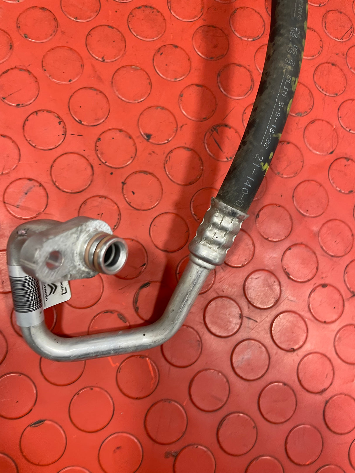 Citroen Berlingo/Peugeot Partner/Vauxhall Combo/Toyota Proace City AIR CONDITIONING PIPE 1.6/1.5 2019-2024 P/N 9822433480 - 1