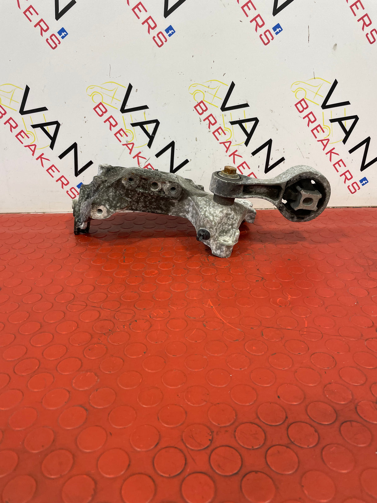 Renault Trafic Vauxhall Vivaro ENGINE SUPPORT WITH ENGINE MOUNT 1.6 P/N 112313054R