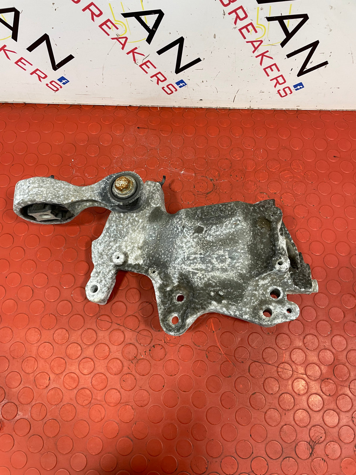 Renault Trafic Vauxhall Vivaro ENGINE SUPPORT WITH ENGINE MOUNT 1.6 P/N 112313054R