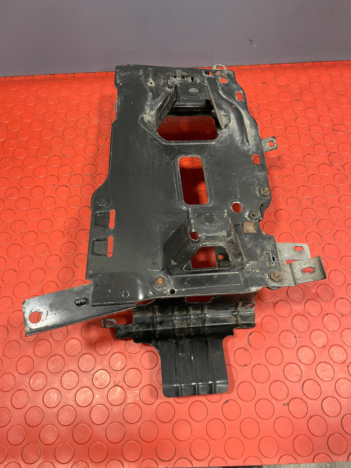 Citroen Berlingo/Peugeot Partner/Vauxhall Combo/Toyota Proace City BATTERY TRAY 2019-2024 P/N 981528858000 - 1