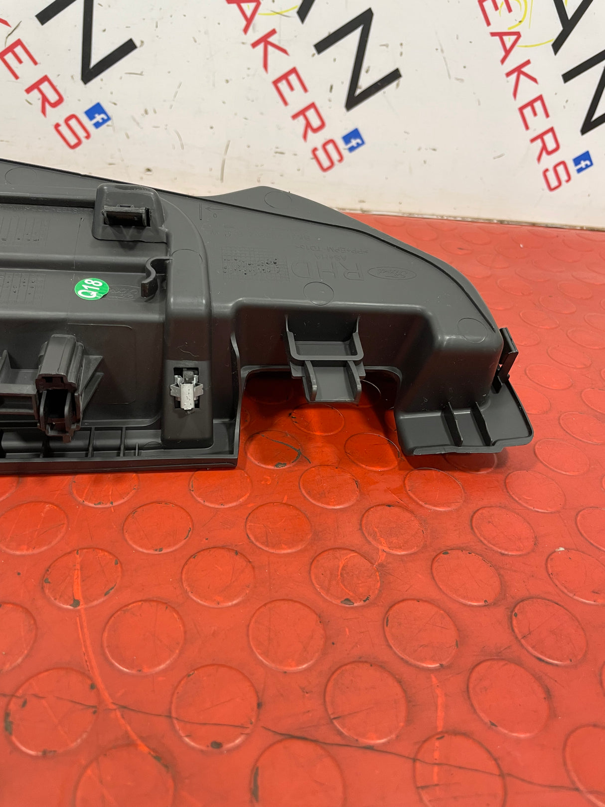 Ford Transit MK8 TOP DASBOARD POCKET STORAGE BOX WITH AUX P/N BK31V06202BCW