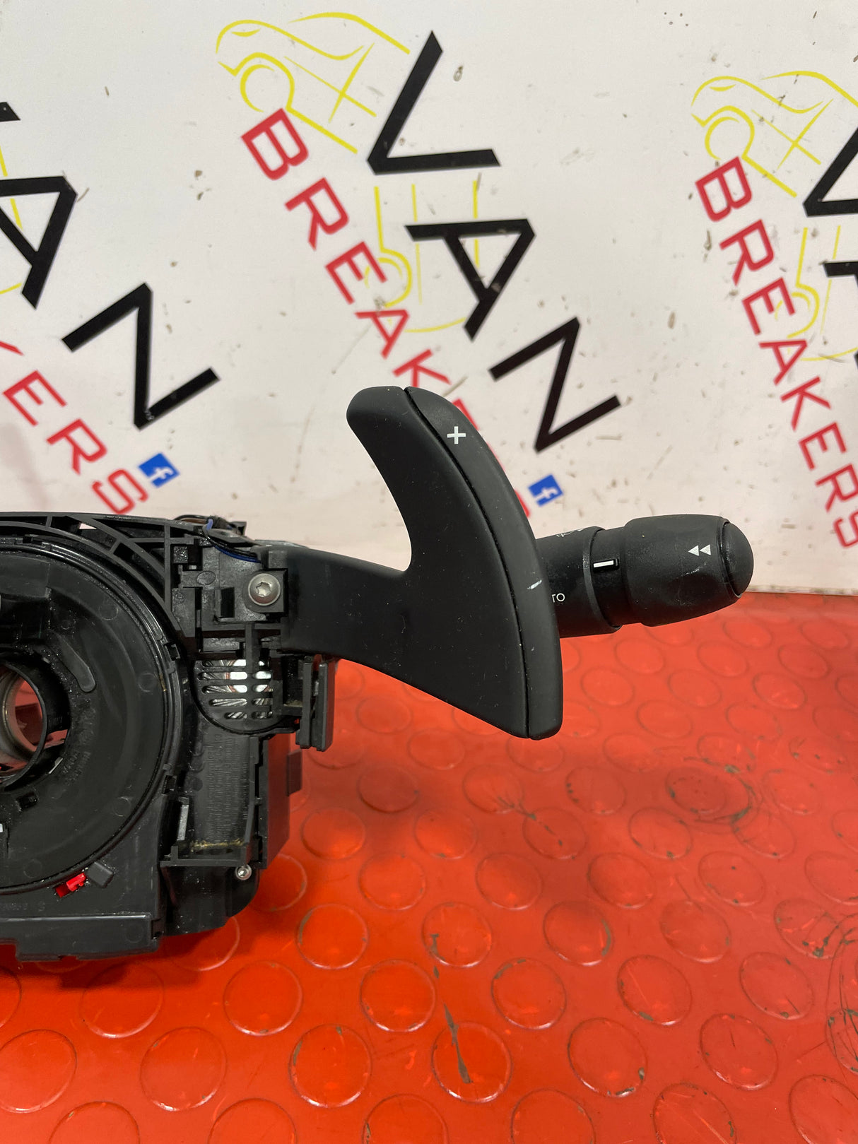 Peugeot Partner/Citroen Berlingo/Vauxhall Combo/Toyota Proace City AUTOMATIC STALKS AND SQUIB WITH PADDLE SHIFT CONTROLS AND CRUISE CONTROL 2018-2025 P/N 98312616ZD