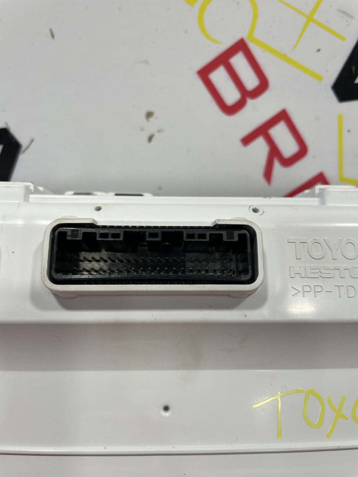 Toyota Hilux DASH CLOCKS INSTRUMENT CLUSTER PANEL 2016-2020 (CRACKED GLASS) P/N 83800FFC30A