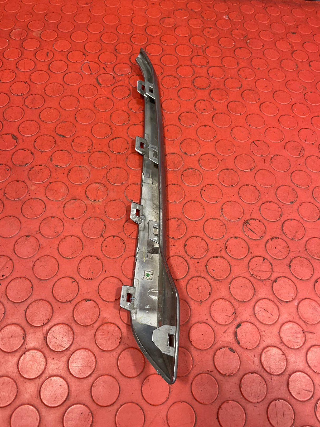 Vauxhall Combo FRONT BUMPER GRILL CHROME RIGHT SIDE P/N 9817065277