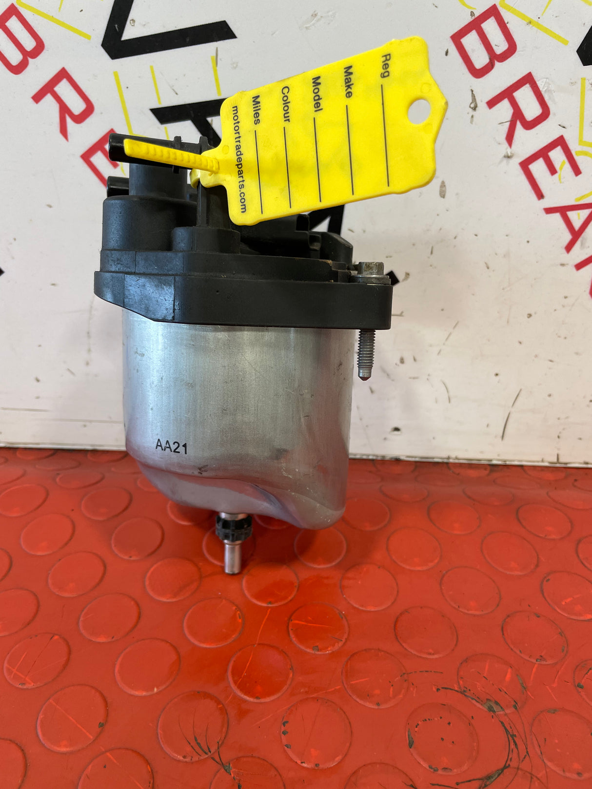 Peugeot Partner/Citroen Berlingo FUEL FILTER HOUSING 1.6 2013-2018 P/N 9672314980