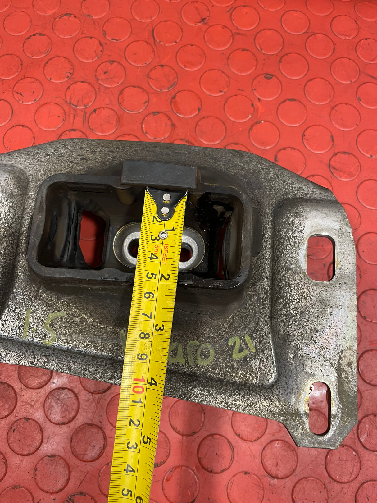Vauxhall Vivaro/Citroen Berlingo/Dispatch/Peugeot Partner/Expert/Toyota Proace/Fiat Scudo GEARBOX MOUNT/TRANSMISSION MOUNT 2016-2024 P/N 9807420980 - 1