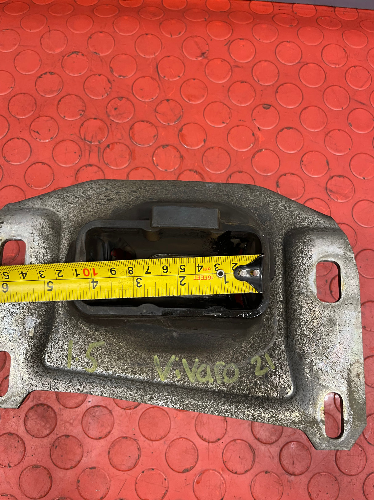 Vauxhall Vivaro/Citroen Berlingo/Dispatch/Peugeot Partner/Expert/Toyota Proace/Fiat Scudo GEARBOX MOUNT/TRANSMISSION MOUNT 2016-2024 P/N 9807420980 - 1