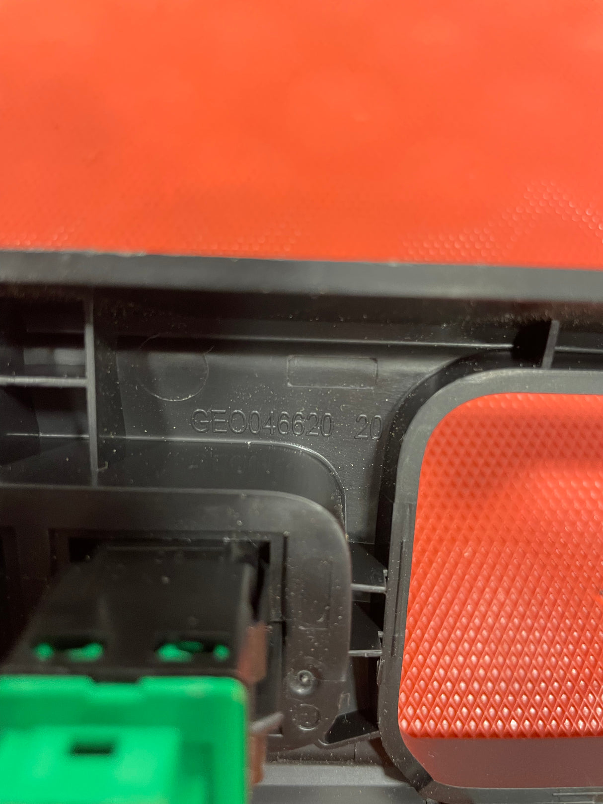 Citroen Berlingo/Peugeot Partner/Vauxhall Combo/Toyota Proace City AIR GRILL WITH CENTRAL LOCK AND HAZARD LIGHT (WITHOUT VENTS) 2019-2024 P/N GEO046620 - 6