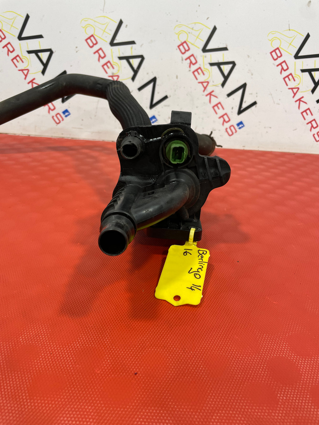 Citroen Berlingo/Peugeot Partner THERMOSTAT HOUSING 1.6 2013-2018 P/N 9684588980